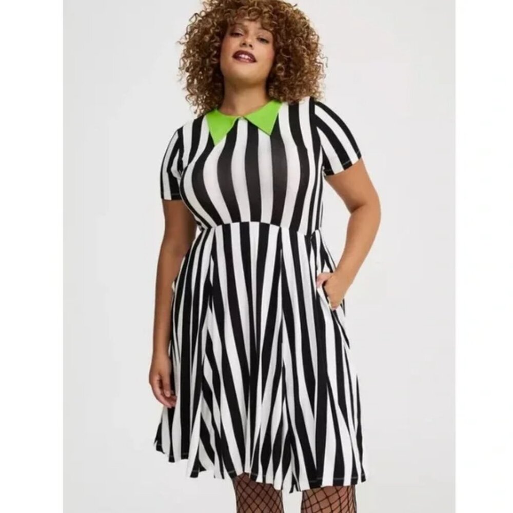 ❤️NWT TORRID  HALLOWEEN COSTUME BEETLEJUICE INSPIRED COSPLAY DRESS - PLUS SIZE
